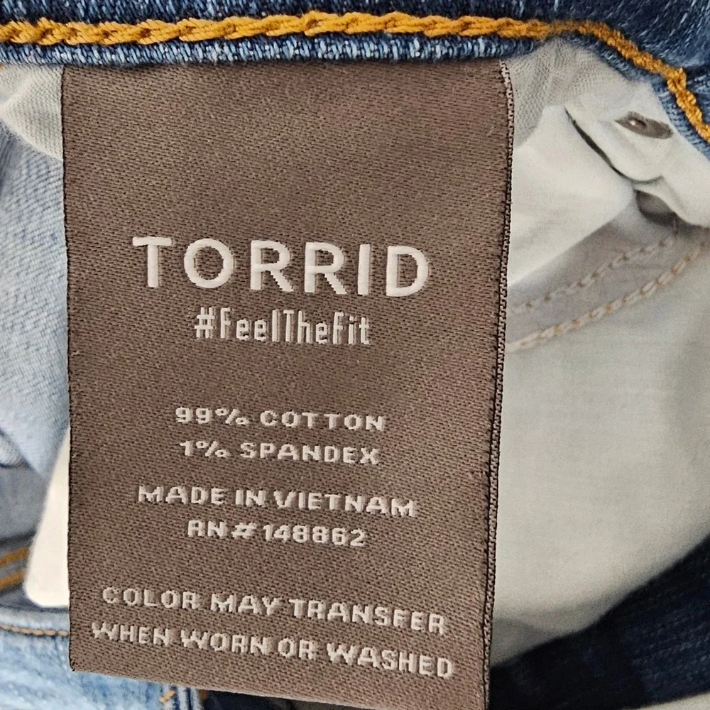 Torrid Womens Vintage Stretch High Rise Bermuda Denim Shorts 20 Blue Casual